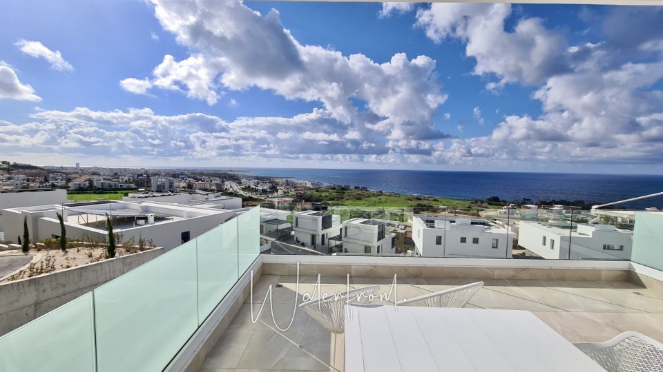Detached Villa For Sale  in  Chloraka