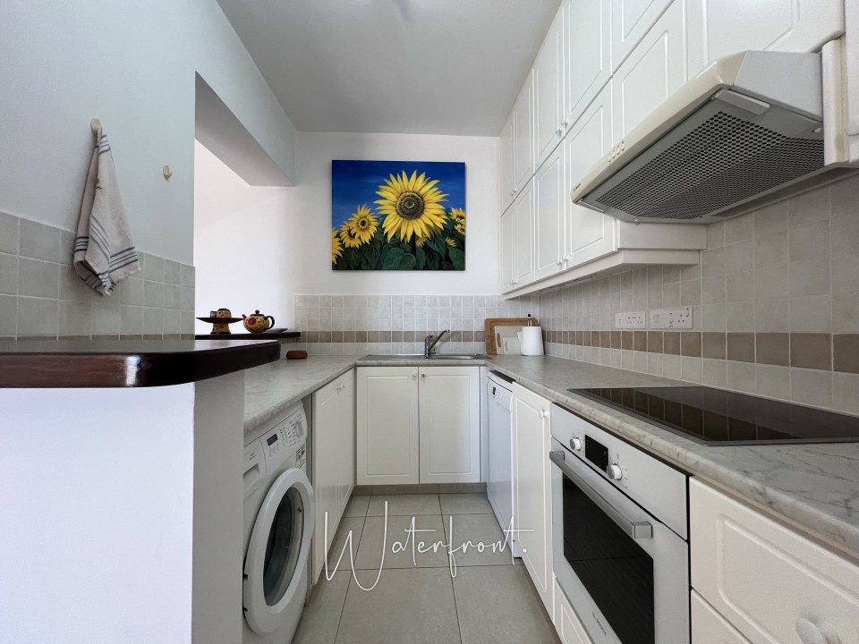 Apartment For Sale  in  Yeroskipou