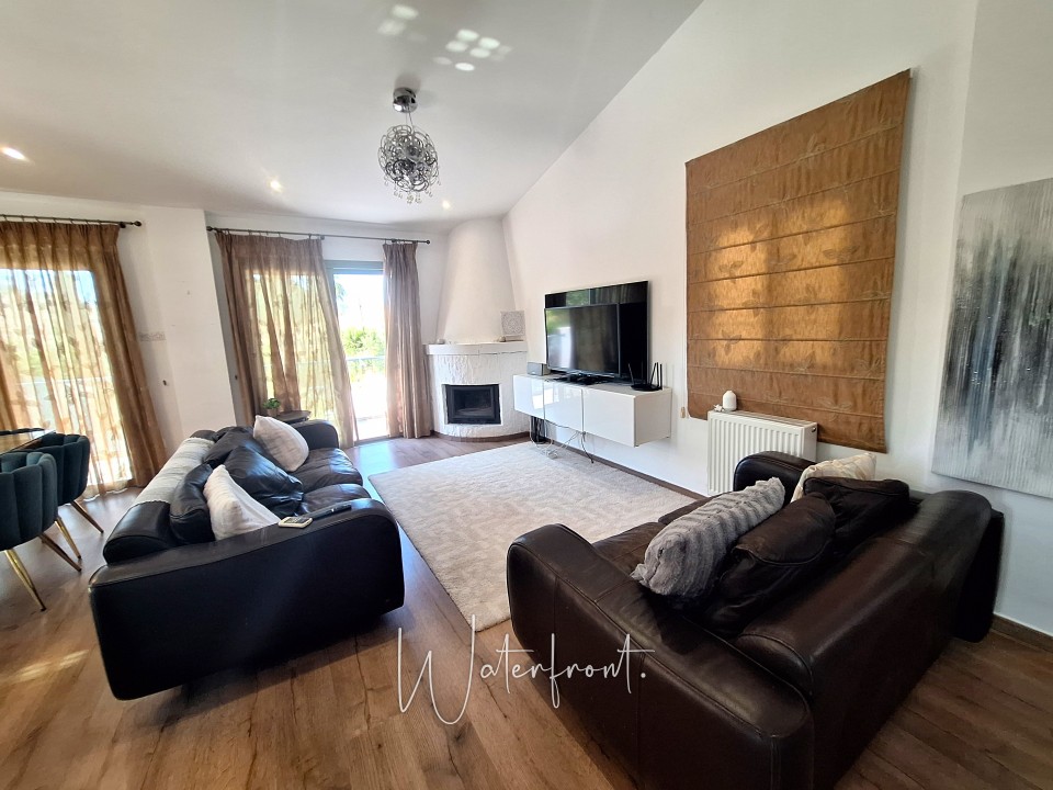 Detached Villa For Sale  in  Choletria