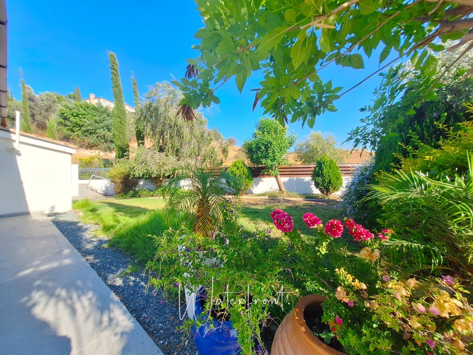 Detached Villa For Sale  in  Choletria
