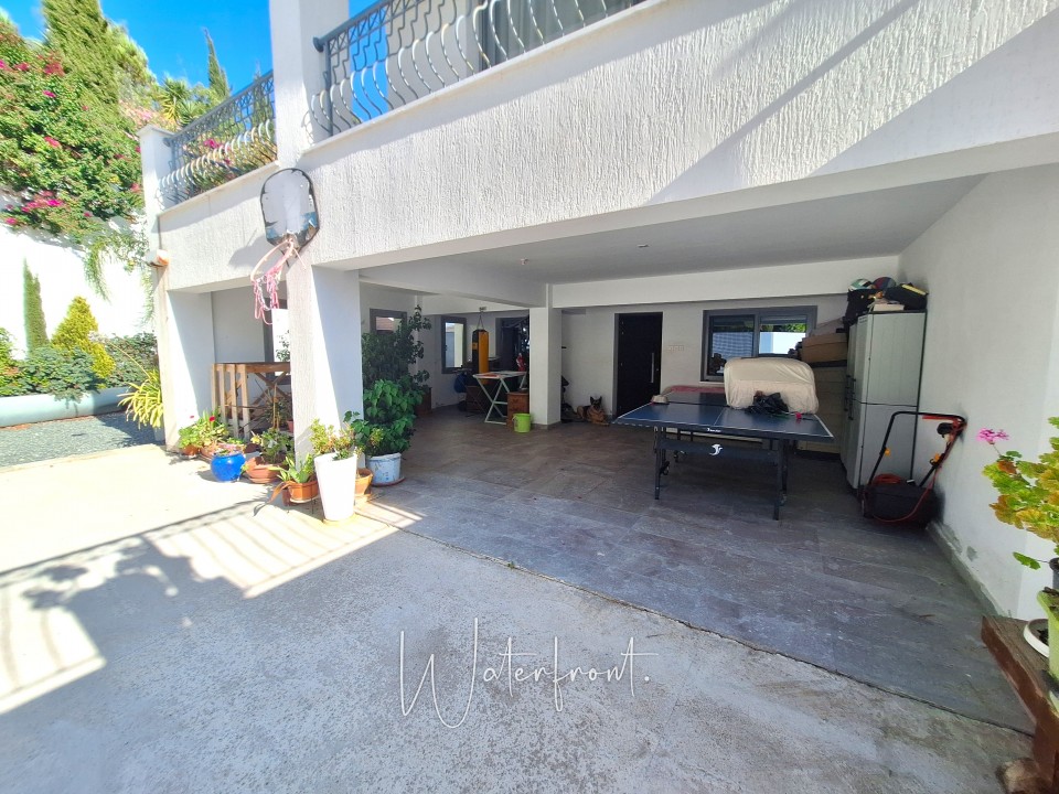 Detached Villa For Sale  in  Choletria