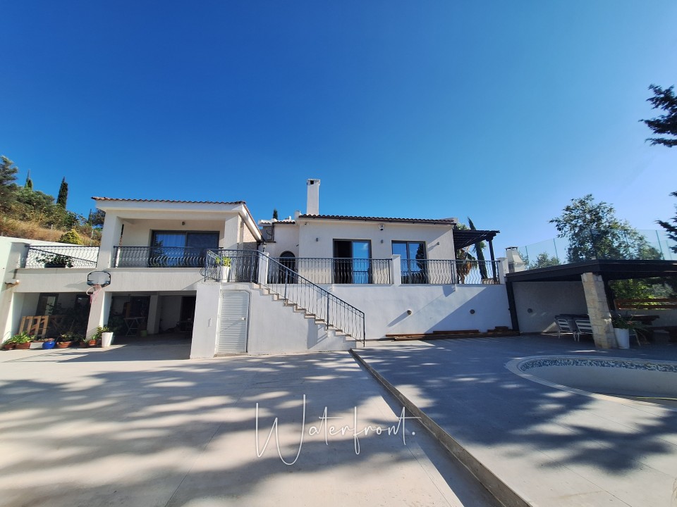 Detached Villa For Sale  in  Choletria
