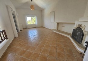 Detached Villa For Sale  in  Kamares - Tala
