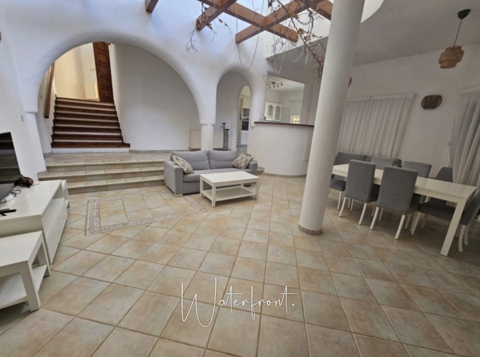 Detached Villa For Sale  in  Kamares - Tala