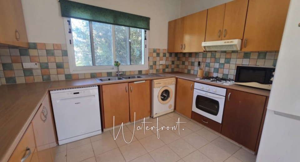 Detached Villa For Sale  in  Yeroskipou