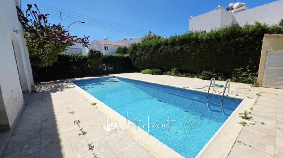 Detached Villa For Sale  in  Yeroskipou