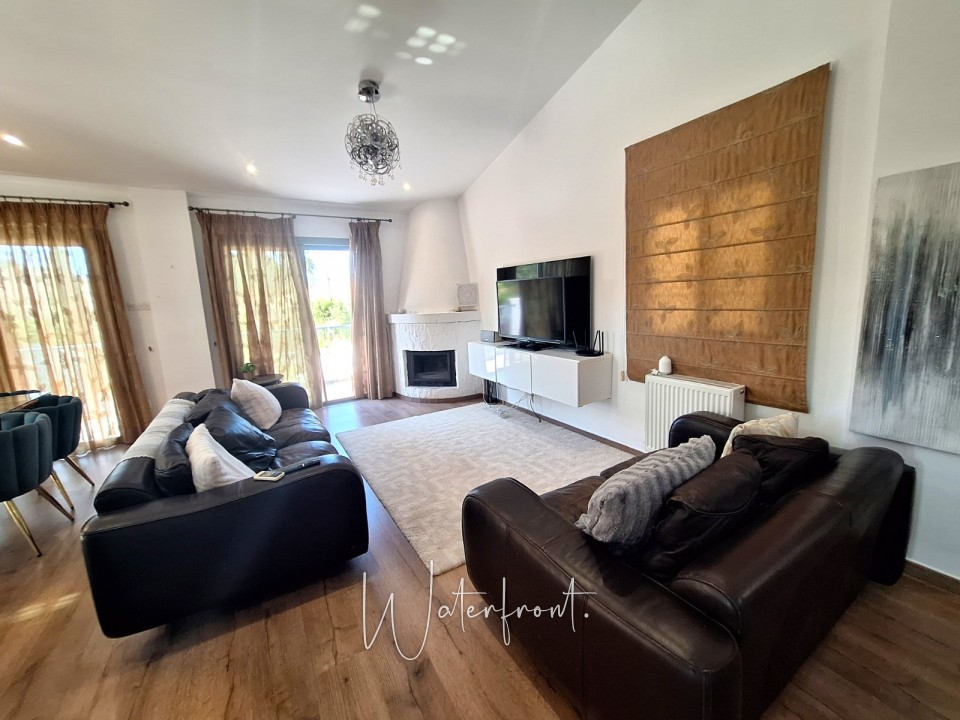 Detached Villa For Sale  in  Acheleia