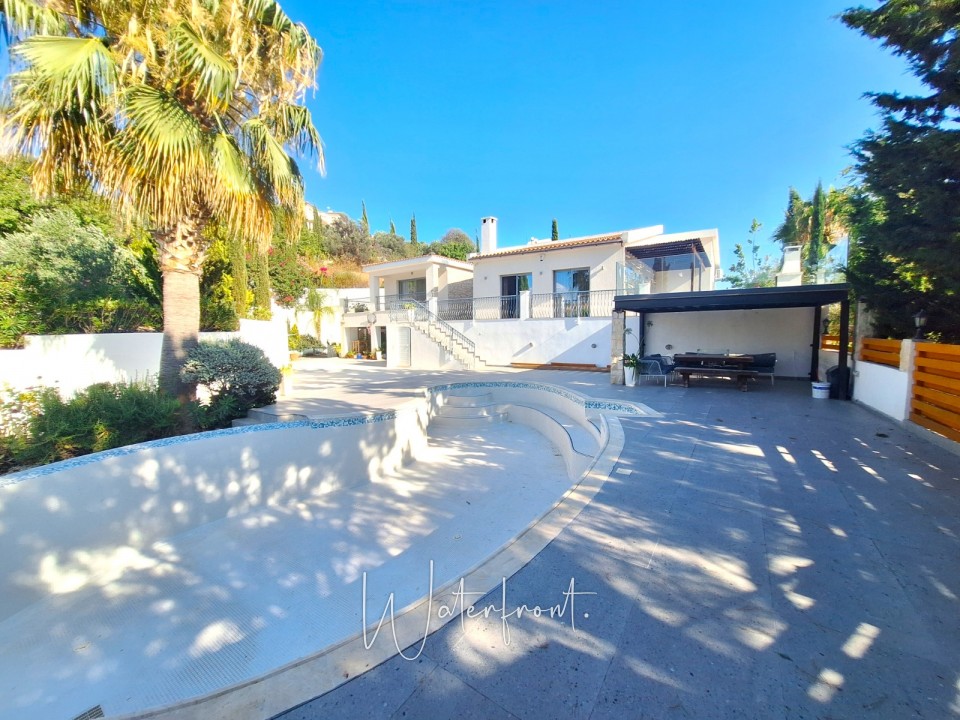 Detached Villa For Sale  in  Acheleia