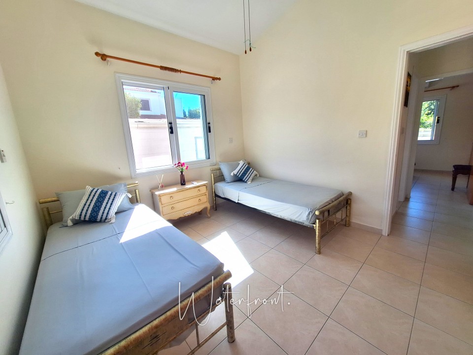 Bungalow For Sale  in  Polemi