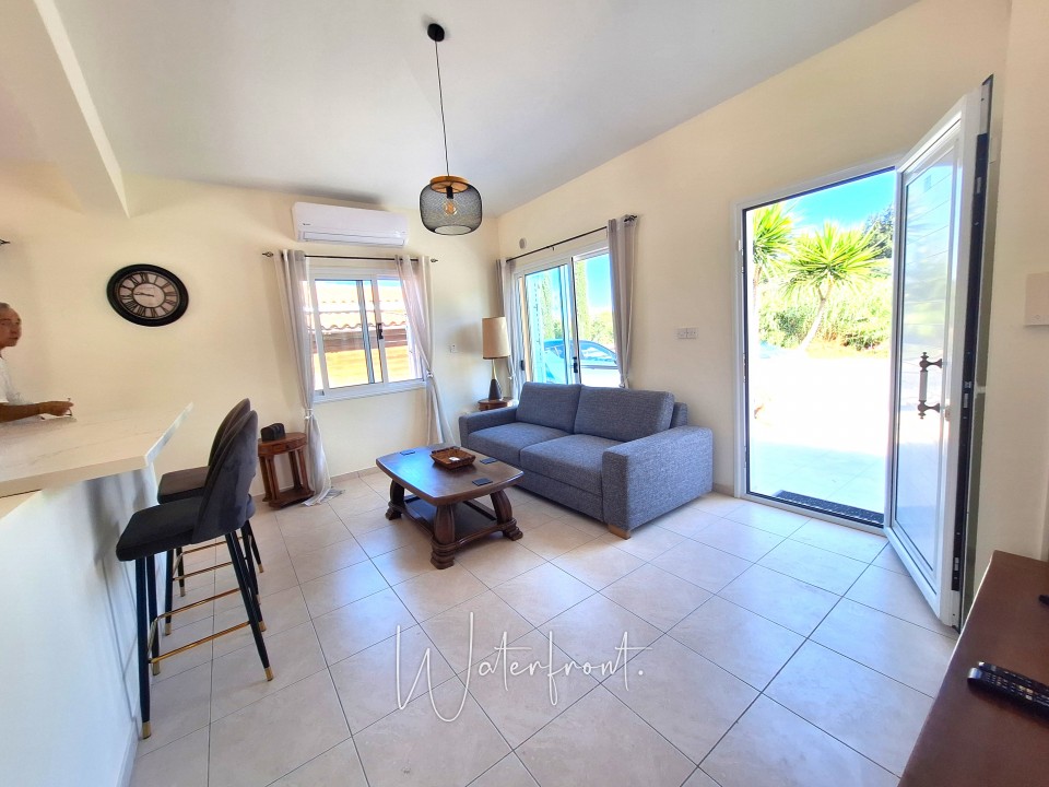 Bungalow For Sale  in  Polemi