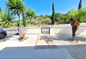 Bungalow For Sale  in  Polemi