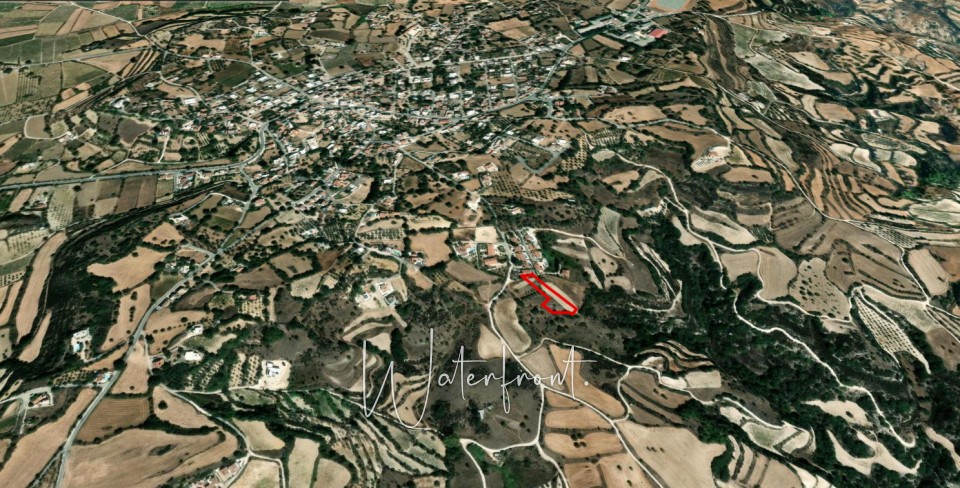 Residential Land  For Sale  in  Polemi