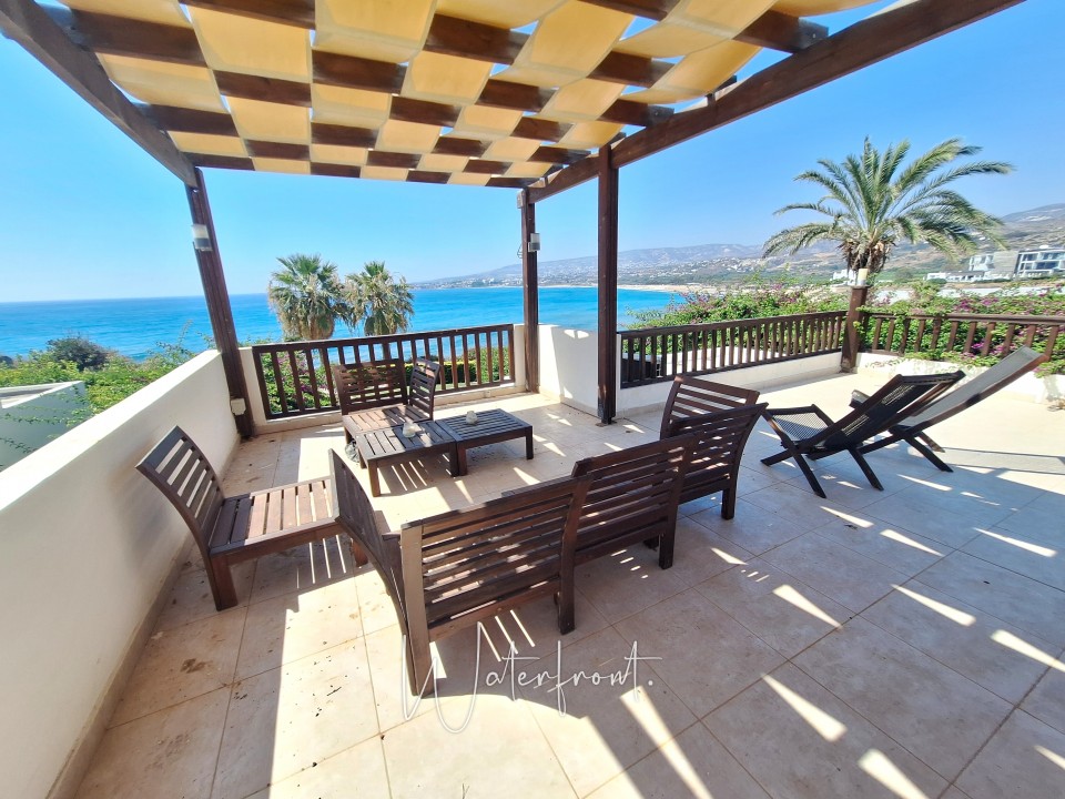 Detached Villa For Sale  in  Kissonerga