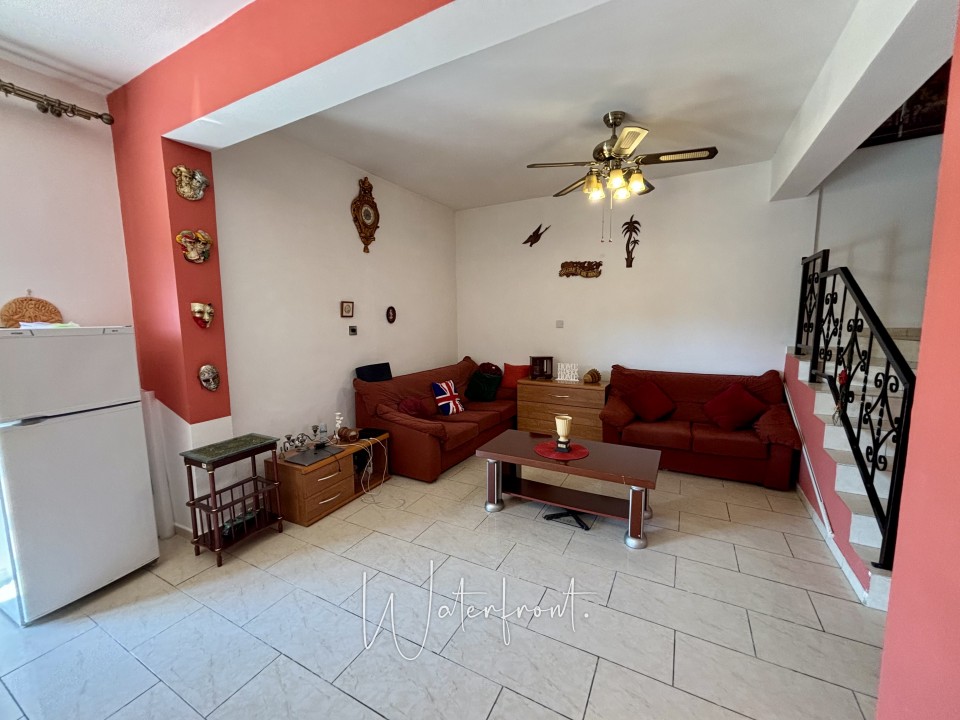 Detached Villa For Sale  in  Universal