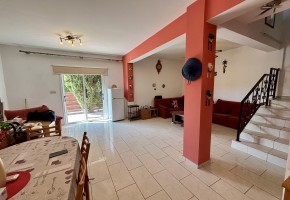Detached Villa For Sale  in  Universal