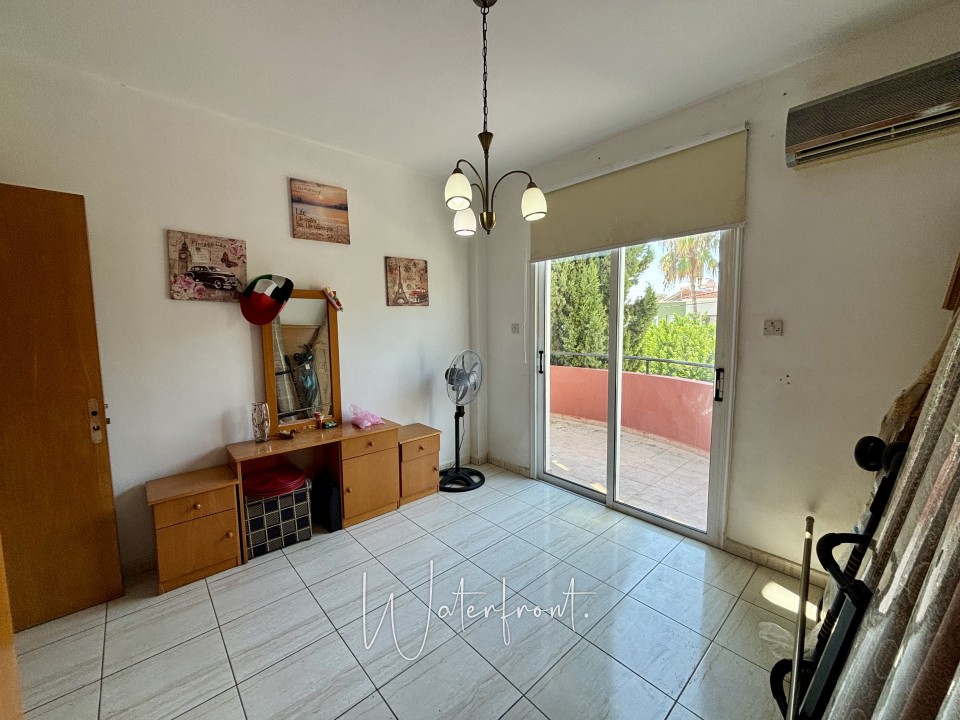 Detached Villa For Sale  in  Universal