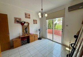 Detached Villa For Sale  in  Universal