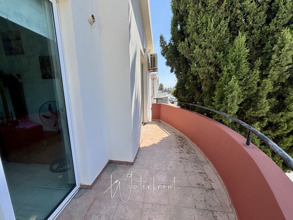 Detached Villa For Sale  in  Universal