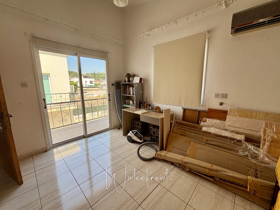 Detached Villa For Sale  in  Universal
