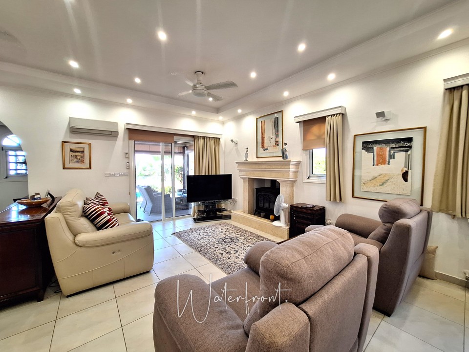 Bungalow For Sale  in  Koili