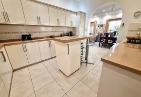 Bungalow For Sale  in  Koili