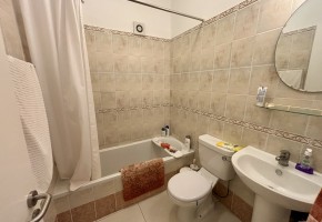 Apartment For Sale  in  Tombs of the Kings