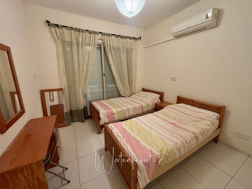 Apartment For Sale  in  Tombs of the Kings