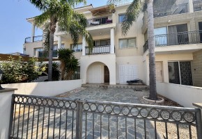Apartment For Sale  in  Tombs of the Kings