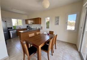 Detached Villa For Sale  in  Peyia