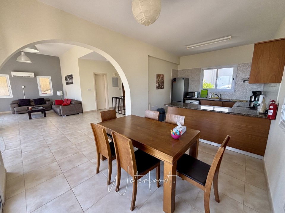 Detached Villa For Sale  in  Peyia