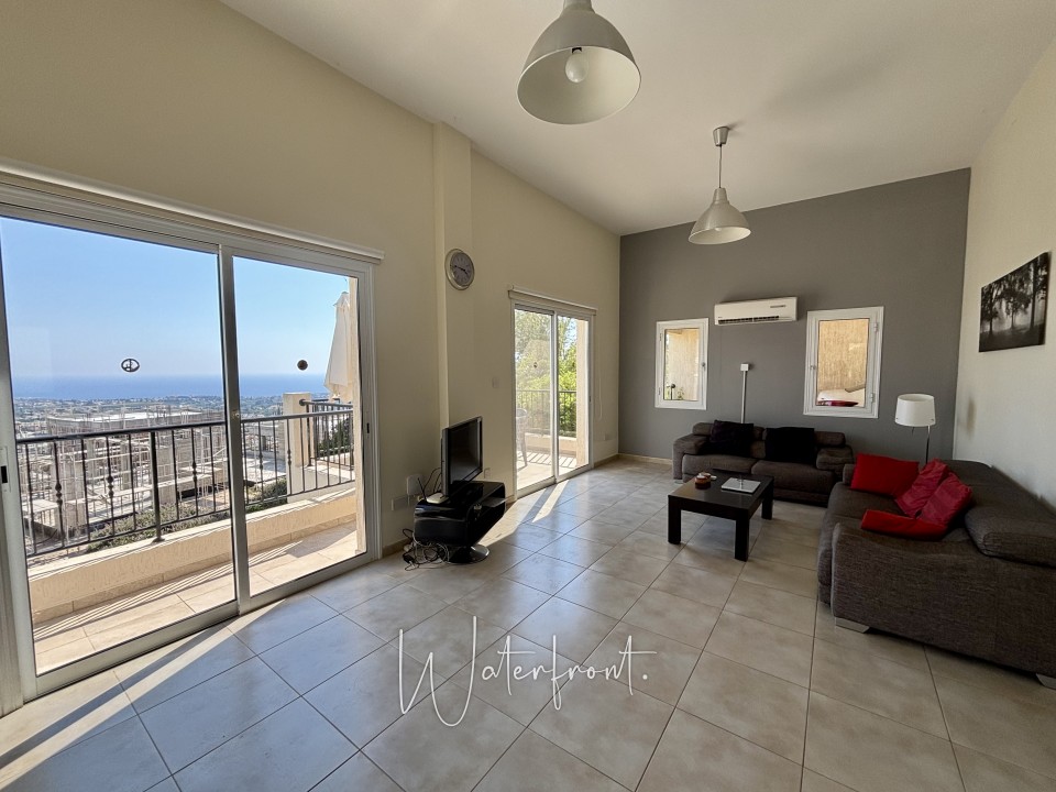 Detached Villa For Sale  in  Peyia