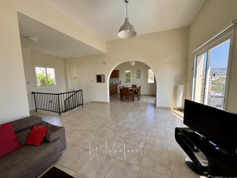 Detached Villa For Sale  in  Peyia