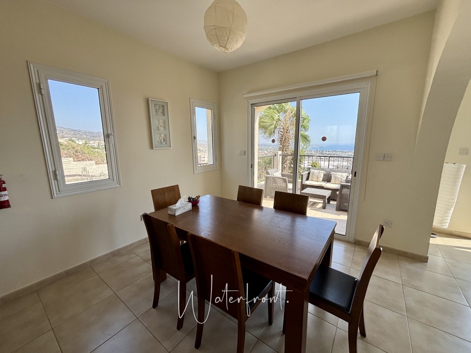 Detached Villa For Sale  in  Peyia