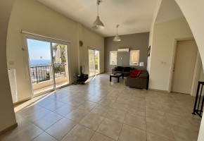 Detached Villa For Sale  in  Peyia