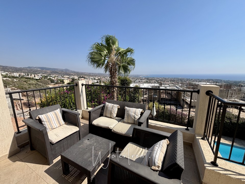 Detached Villa For Sale  in  Peyia