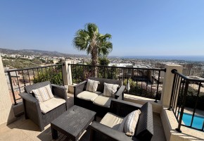 Detached Villa For Sale  in  Peyia