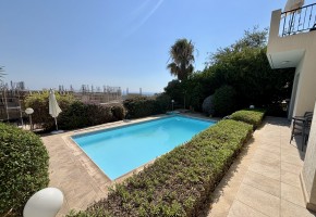 Detached Villa For Sale  in  Peyia