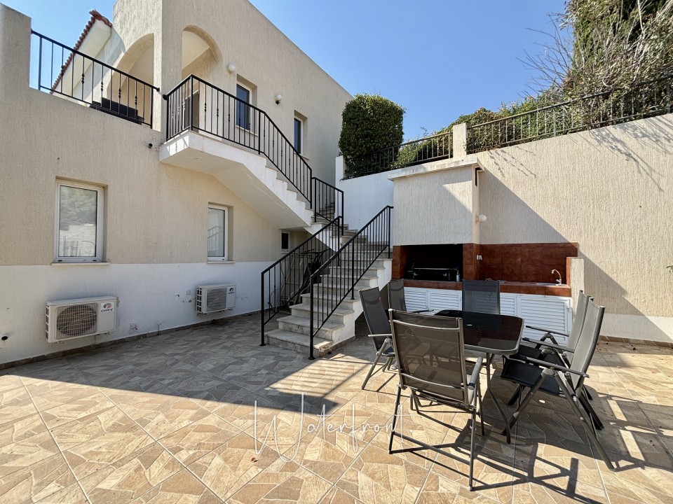 Detached Villa For Sale  in  Peyia