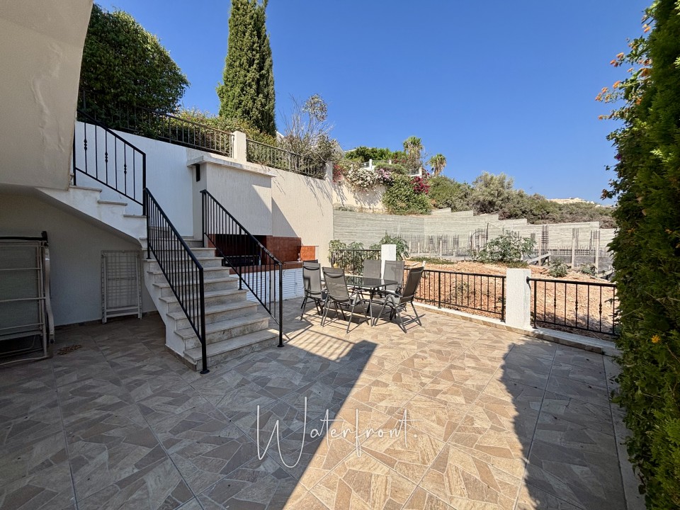 Detached Villa For Sale  in  Peyia