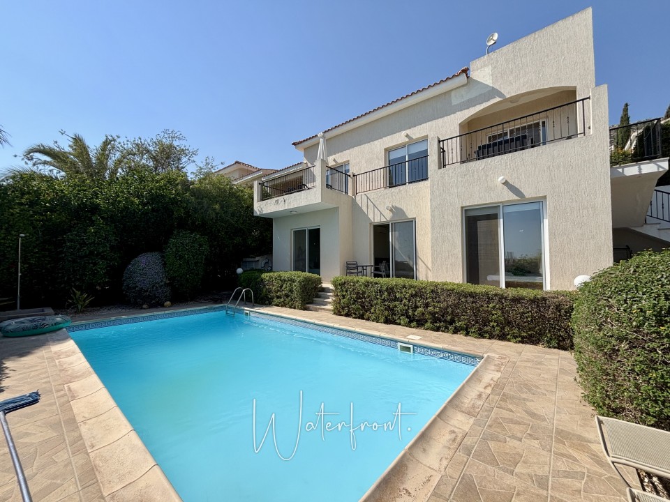 Detached Villa For Sale  in  Peyia