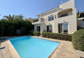 Detached Villa For Sale  in  Peyia