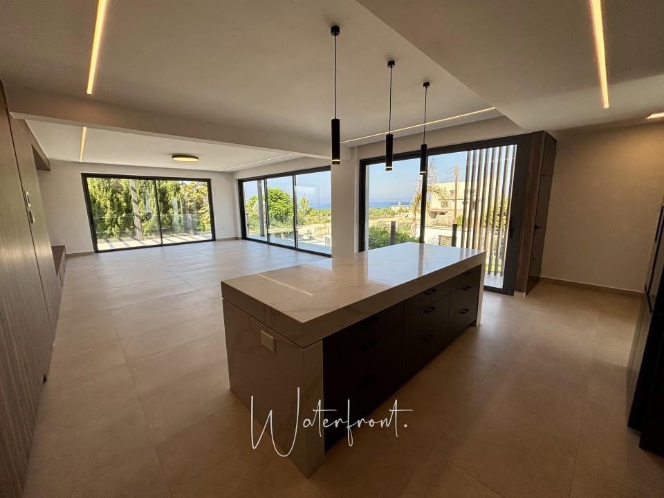 Detached Villa For Sale  in  Sea Caves - St.George