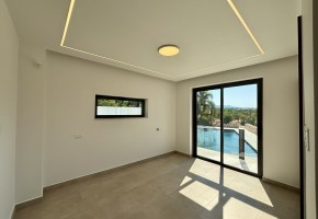 Detached Villa For Sale  in  Sea Caves - St.George