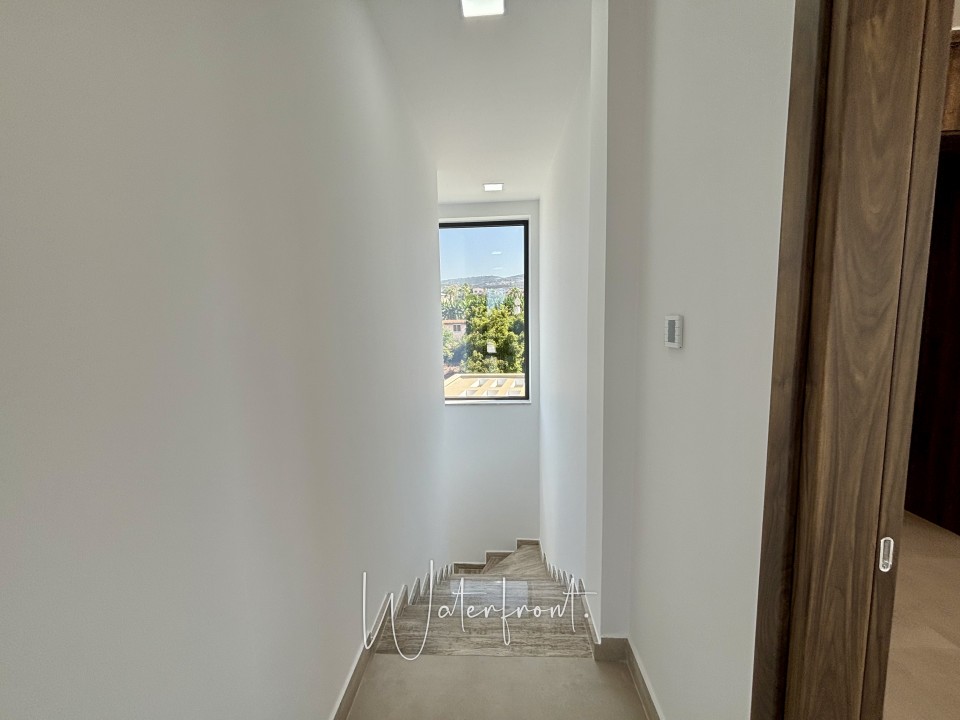 Detached Villa For Sale  in  Sea Caves - St.George