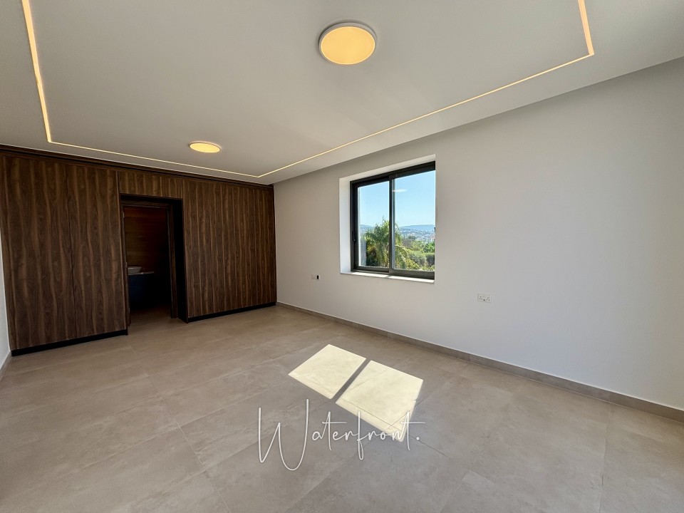 Detached Villa For Sale  in  Sea Caves - St.George
