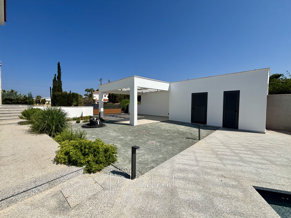 Detached Villa For Sale  in  Sea Caves - St.George