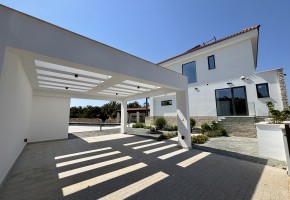 Detached Villa For Sale  in  Sea Caves - St.George
