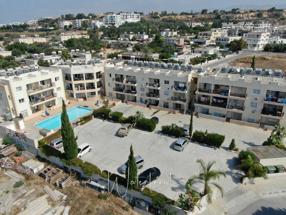 Apartment For Sale  in  Tombs of the Kings