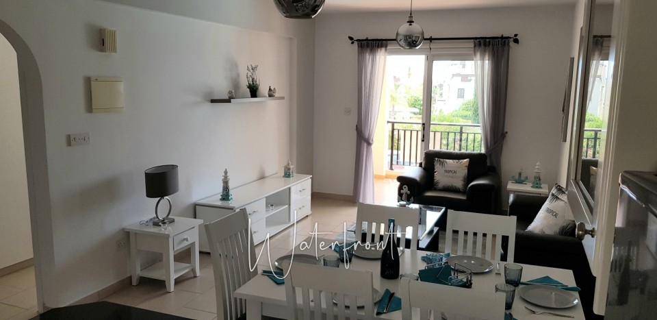 Apartment For Sale  in  Tombs of the Kings