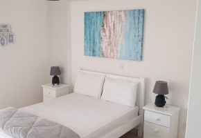 Apartment For Sale  in  Tombs of the Kings